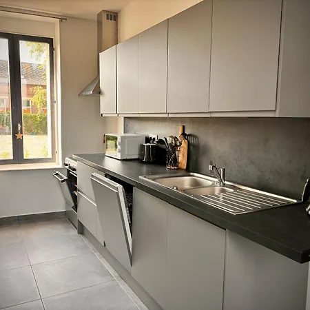 فندق مبيت وإفطار Le Domaine Du Castel 3*