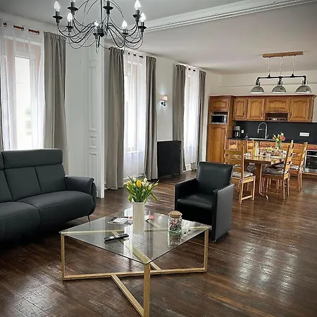 Le Domaine Du Castel