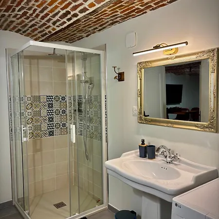 Le Domaine Du Castel فندق مبيت وإفطار 3*