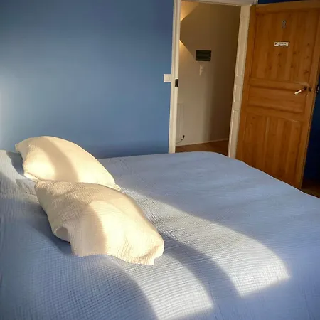 Le Domaine Du Castel