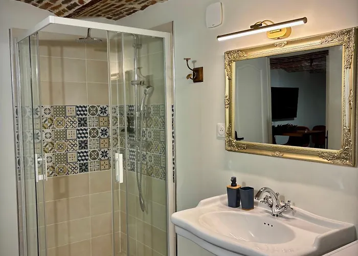 Le Domaine Du Castel Bed & Breakfast 3*